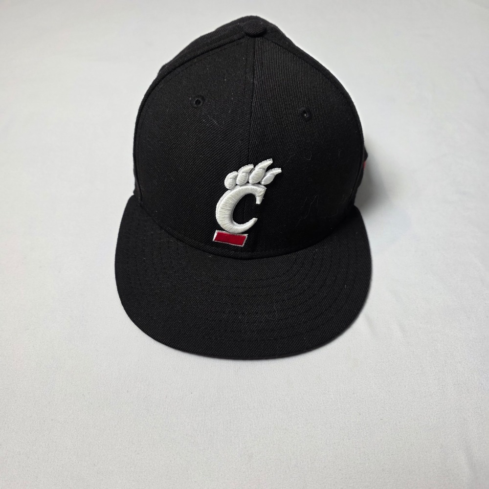 New‎ Era Cincinnati Bearcats Hat Mens 7 5/8 Black 59FIFTY Fitted C-Paw Logo Cap